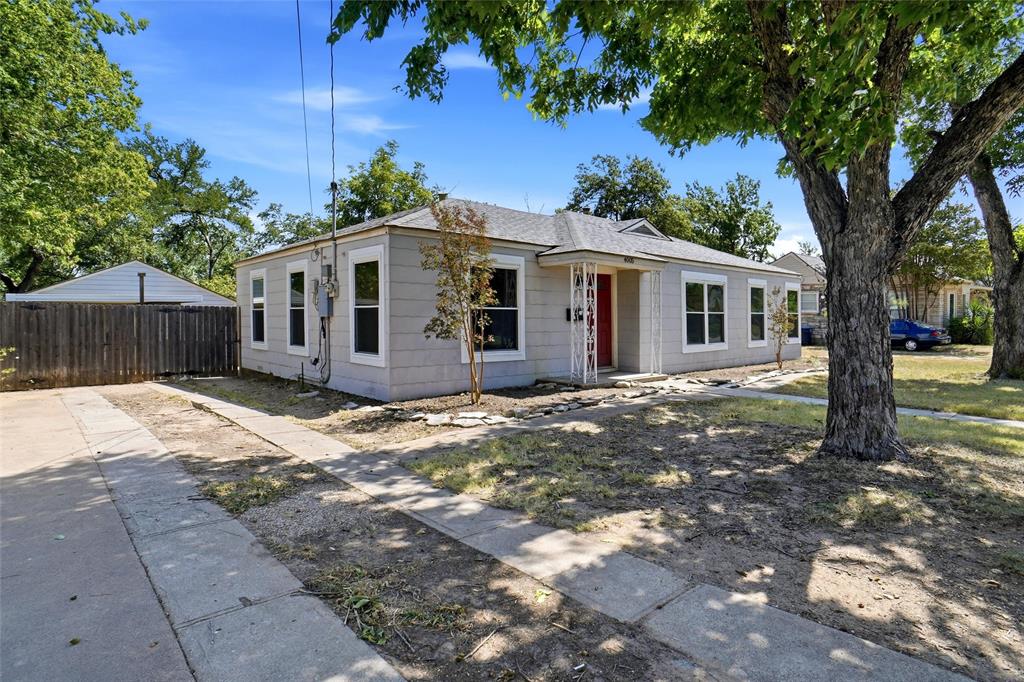 4005 Medford Road Property Photo 1