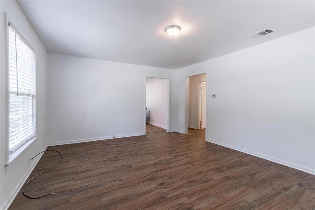 2622 W Johnson Street Property Photo 4