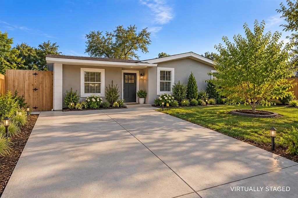 120 Woodbridge Way Property Photo 2