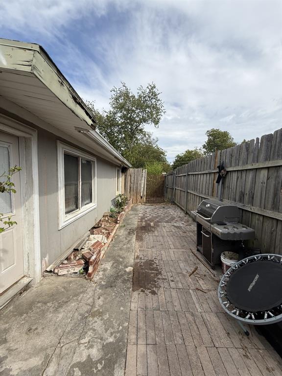 120 Woodbridge Way Property Photo 3