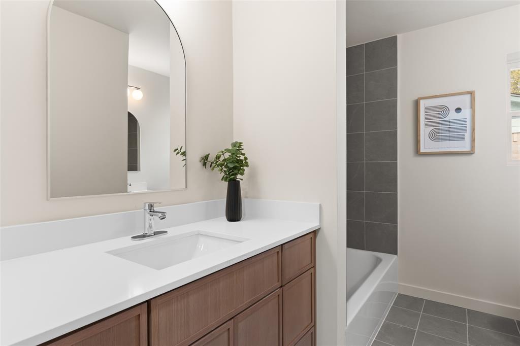 613 E Tyler Street Property Photo 17