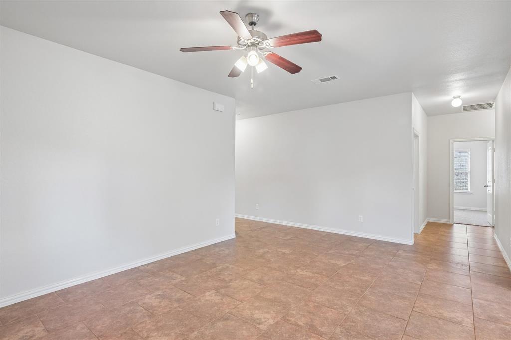 2436 Galemeadow Drive Property Photo 5