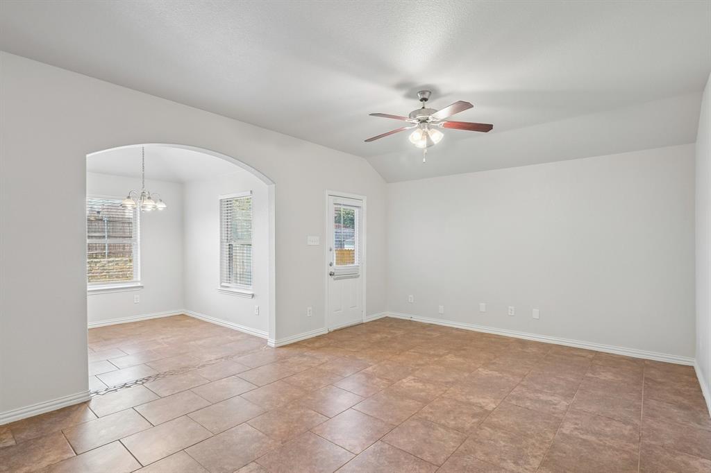 2436 Galemeadow Drive Property Photo 9