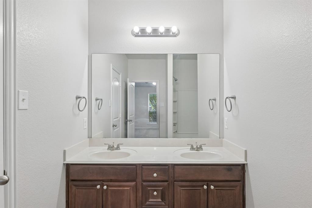 2436 Galemeadow Drive Property Photo 22