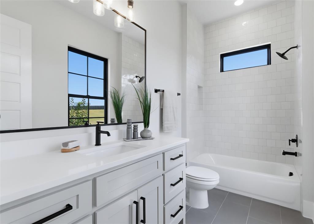 2608 Southbay Property Photo 9