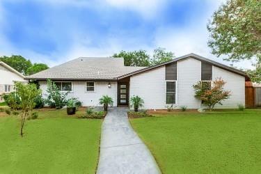 407 Pleasant Valley Lane Property Photo 1