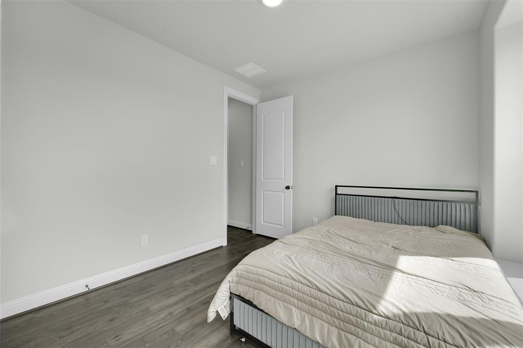 804 Meadow Holly Drive Property Photo 13