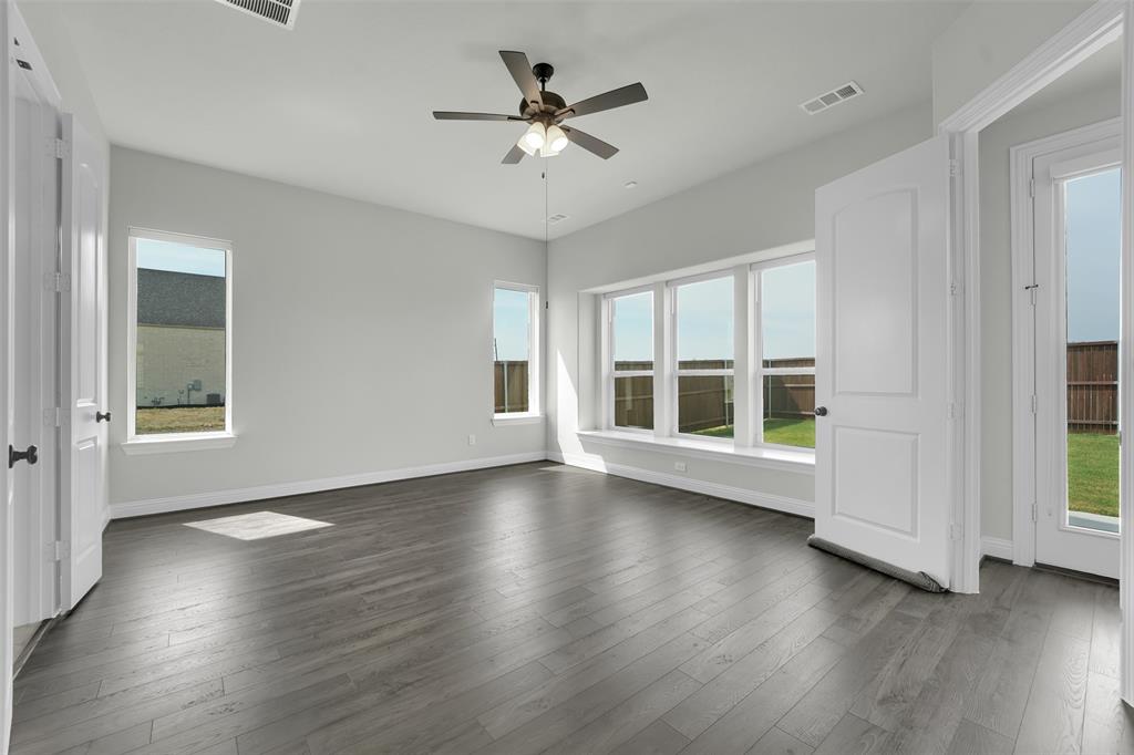 804 Meadow Holly Drive Property Photo 15
