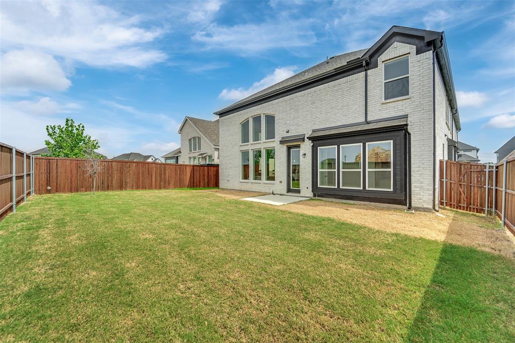804 Meadow Holly Drive Property Photo 38