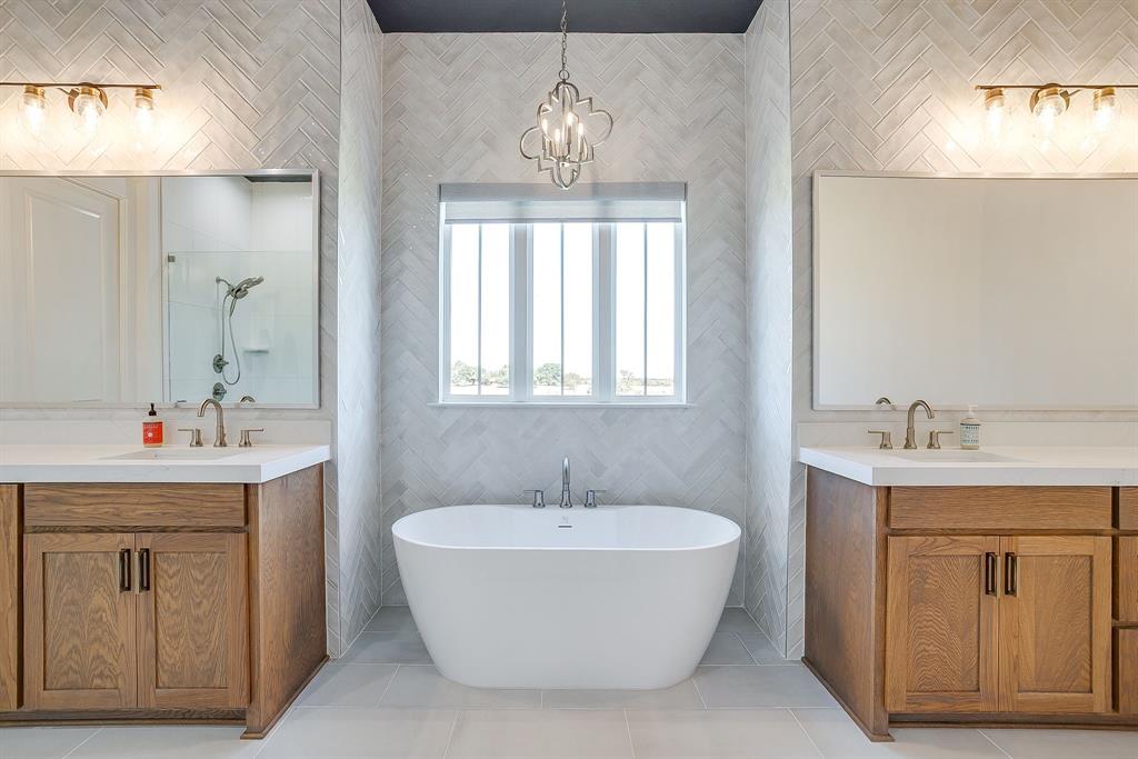 202 Palo Duro Drive Property Photo 19