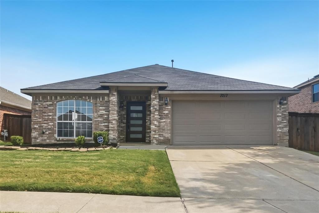 7217 Fossil Hill Drive Property Photo 1