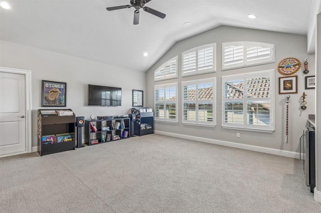 7342 Shoestring Drive Property Photo 15