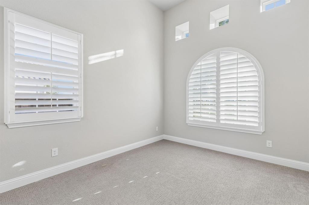 7342 Shoestring Drive Property Photo 18