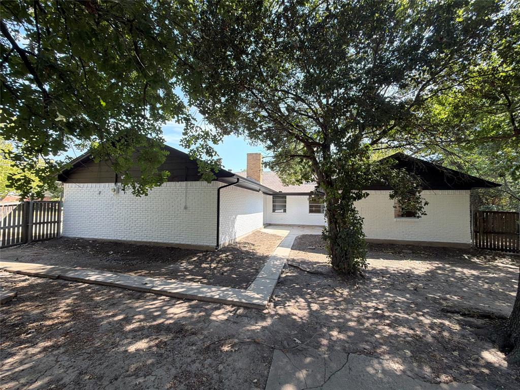 1329 Wellington Drive Property Photo 5