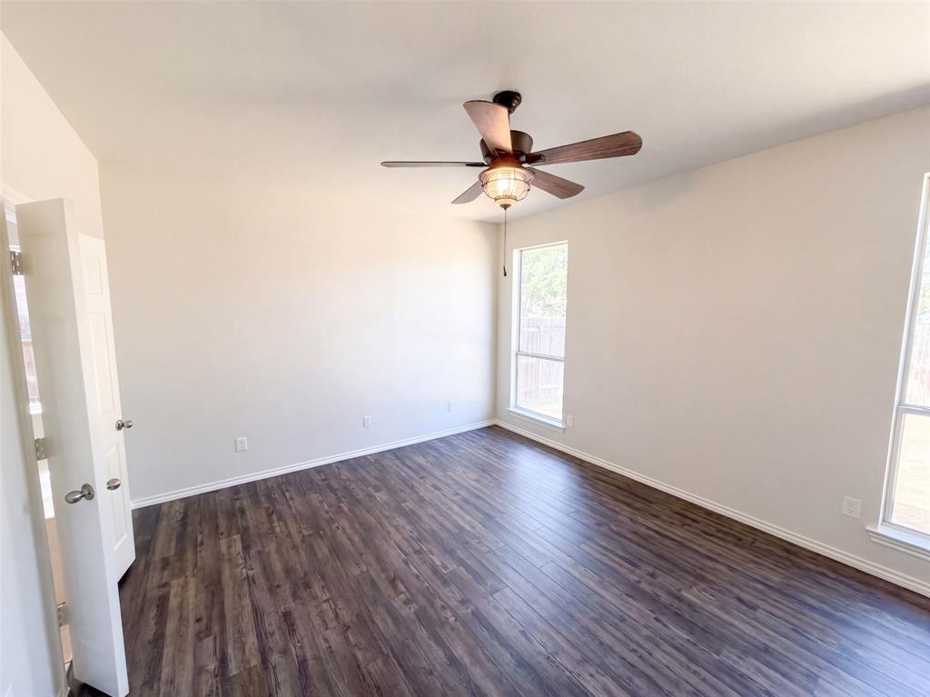 2617 Silver Hill Drive Property Photo 9