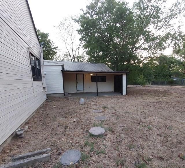 1113 Commerce Drive Property Photo 2