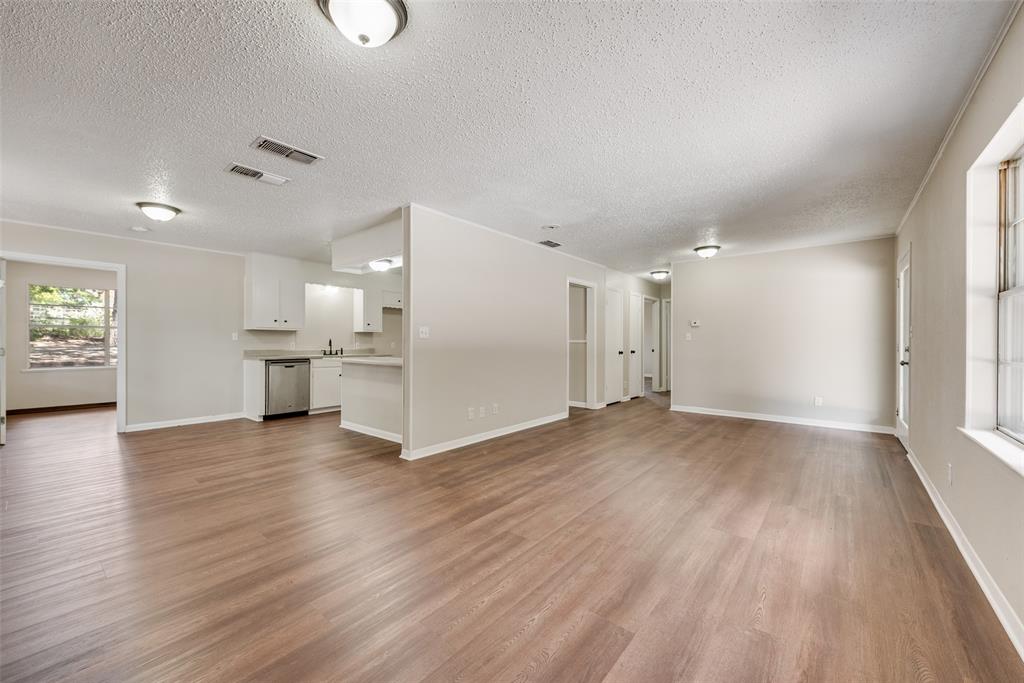 294 Thomas Len Road Property Photo 10