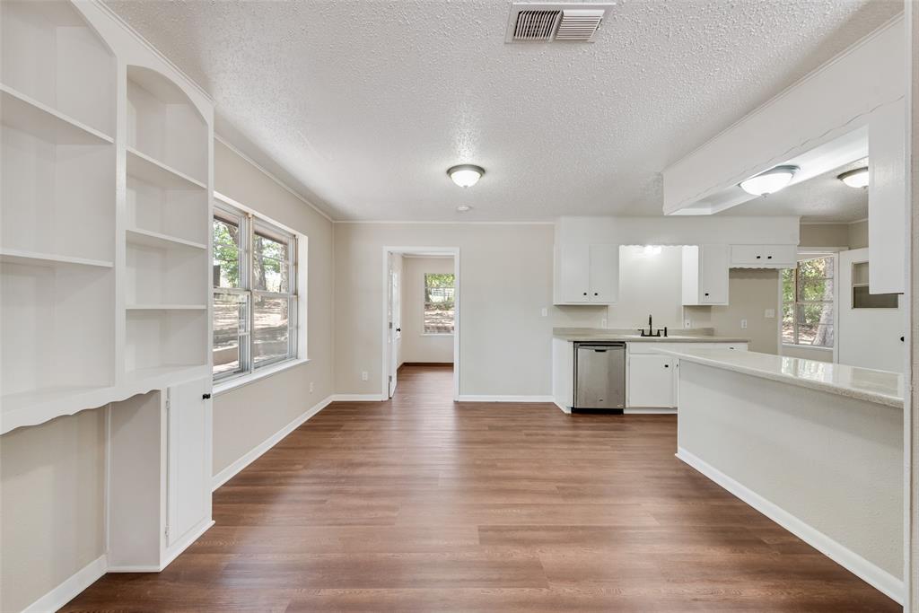 294 Thomas Len Road Property Photo 11
