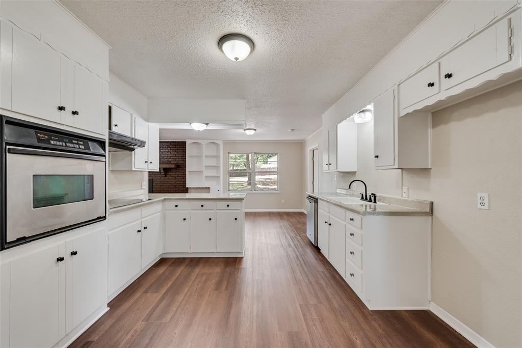 294 Thomas Len Road Property Photo 13
