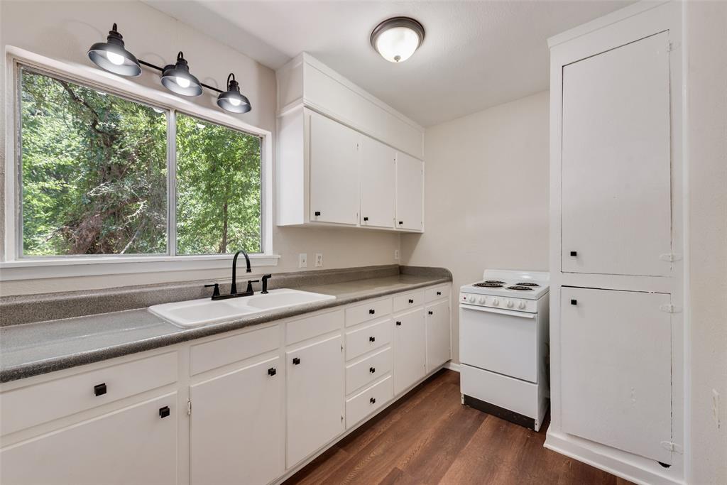 294 Thomas Len Road Property Photo 23