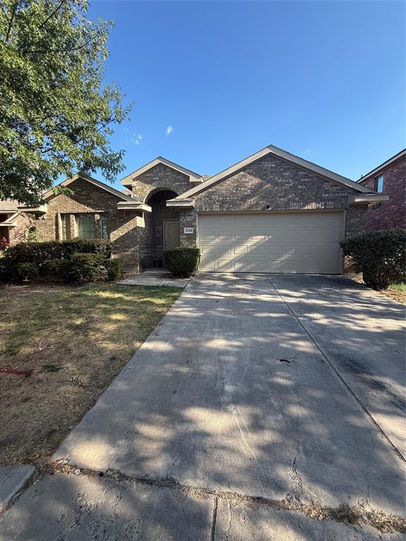 2034 Kings Forest Drive Property Photo 1