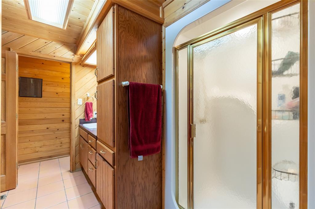 11599 E Fm 1606 Property Photo 16