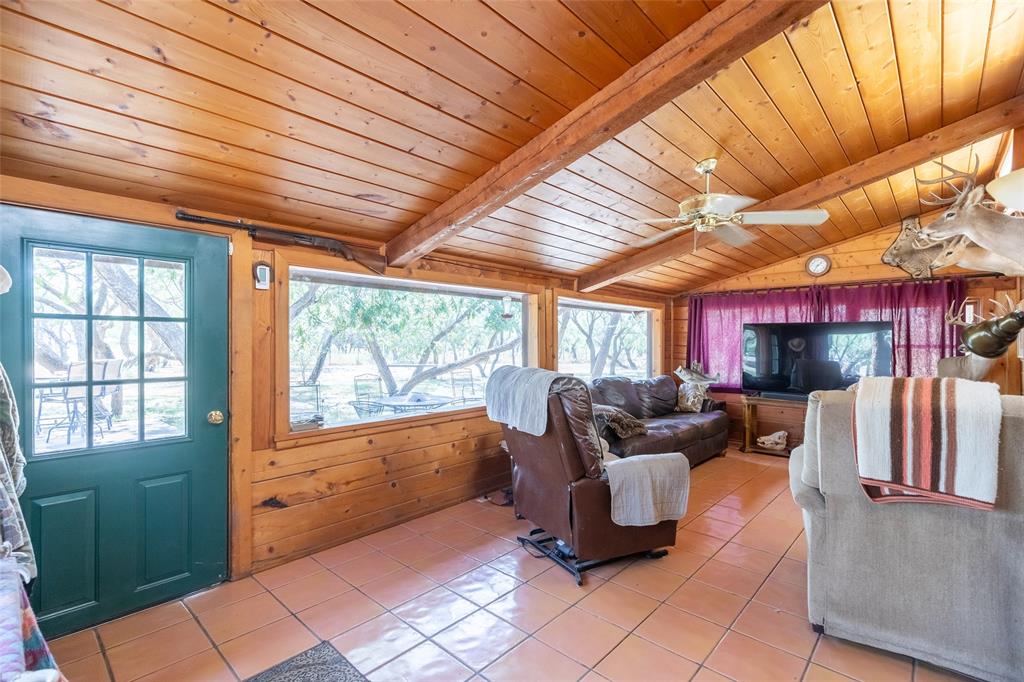 11599 E Fm 1606 Property Photo 22