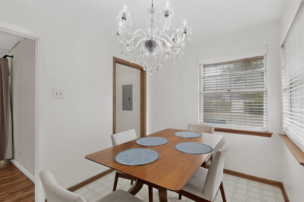 1129 Oak Meadows Drive Property Photo 14