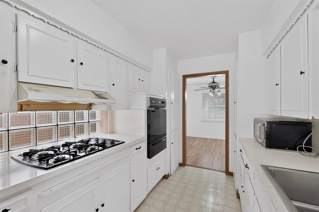 1129 Oak Meadows Drive Property Photo 16