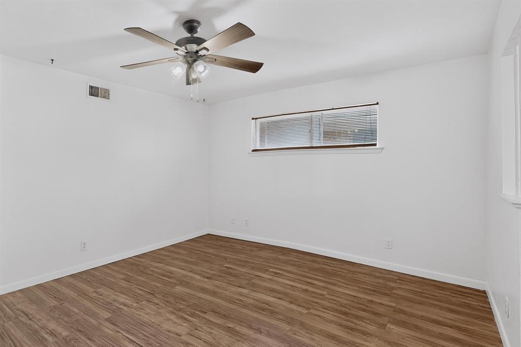1129 Oak Meadows Drive Property Photo 20