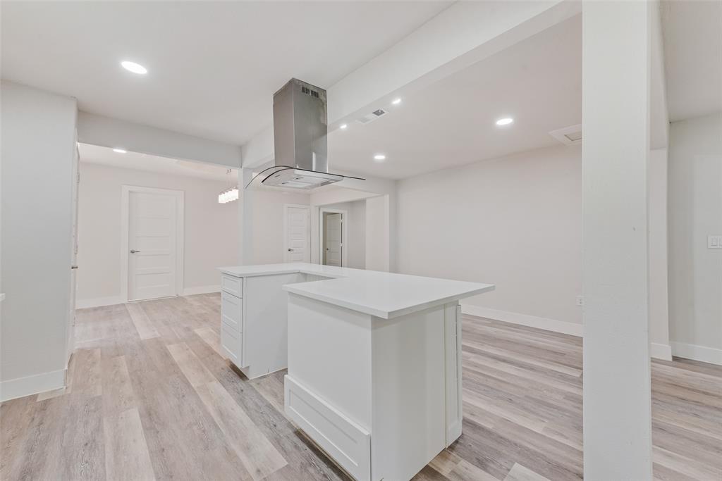 7101 Fairdale Avenue Property Photo 18