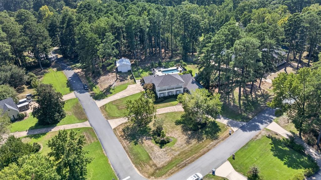 10110 Stonehedge Drive Property Photo 3