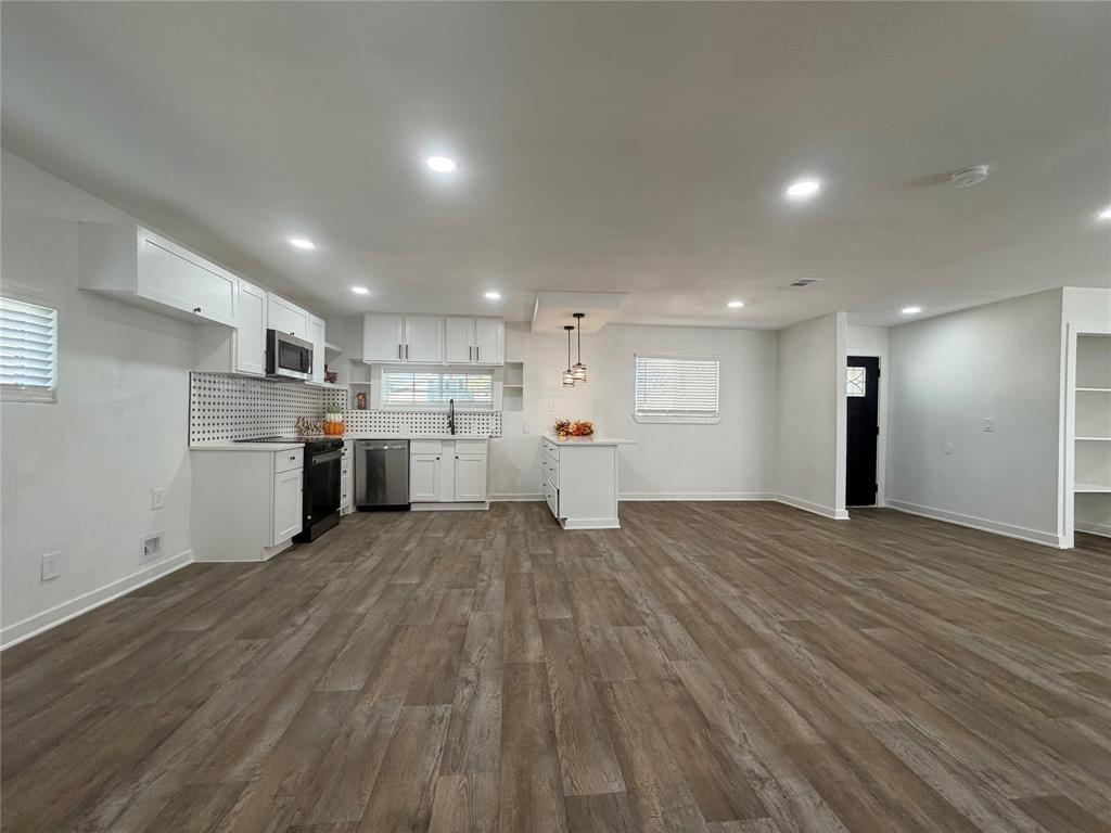 1424 E Parker Road Property Photo 7