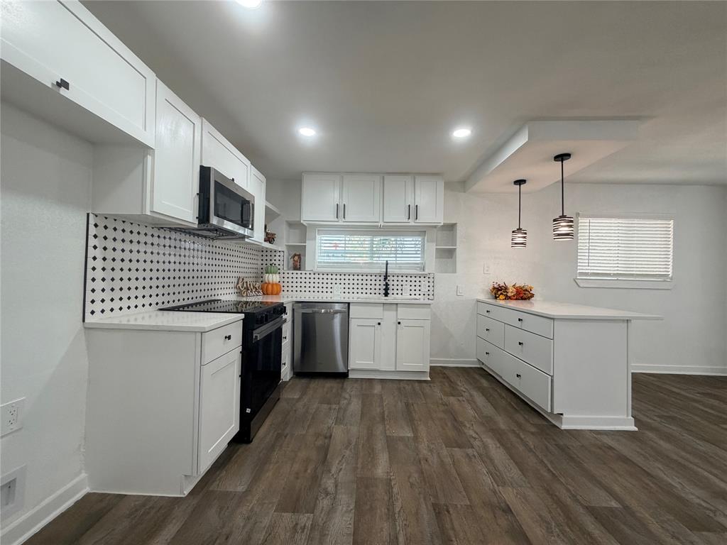 1424 E Parker Road Property Photo 11