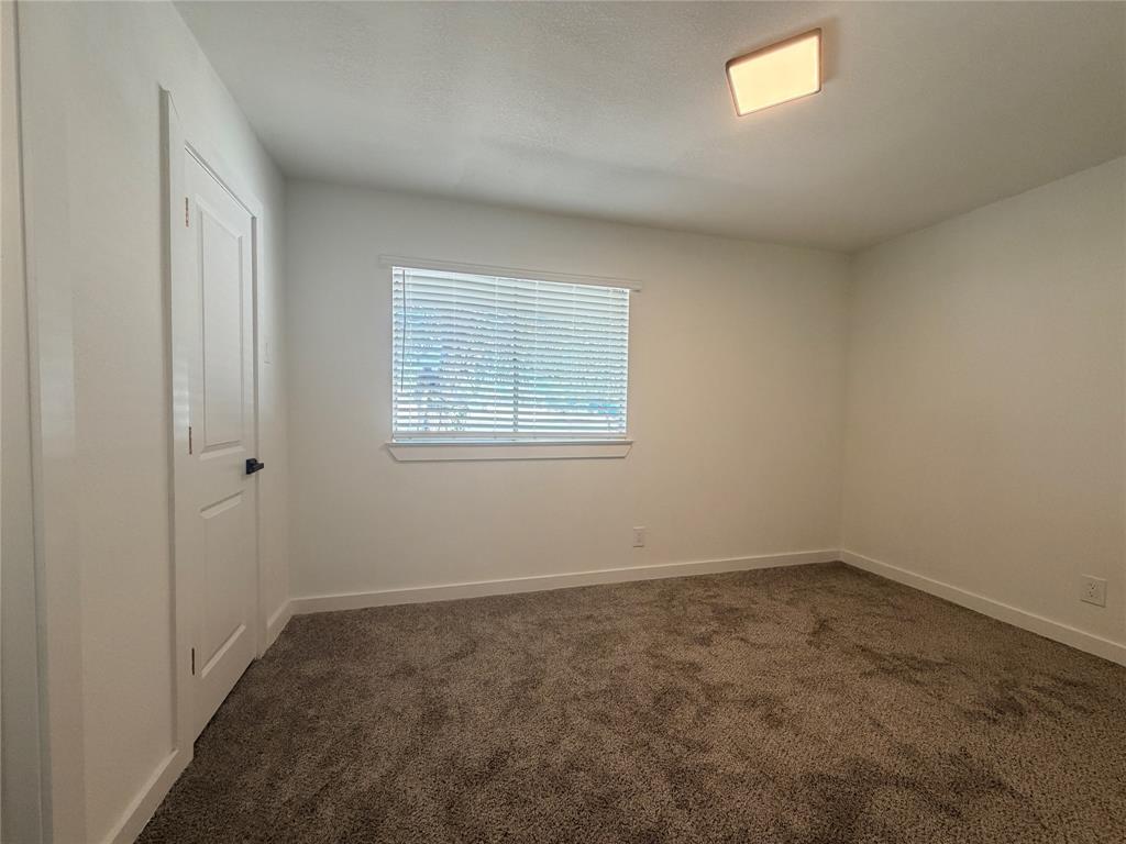 1424 E Parker Road Property Photo 26