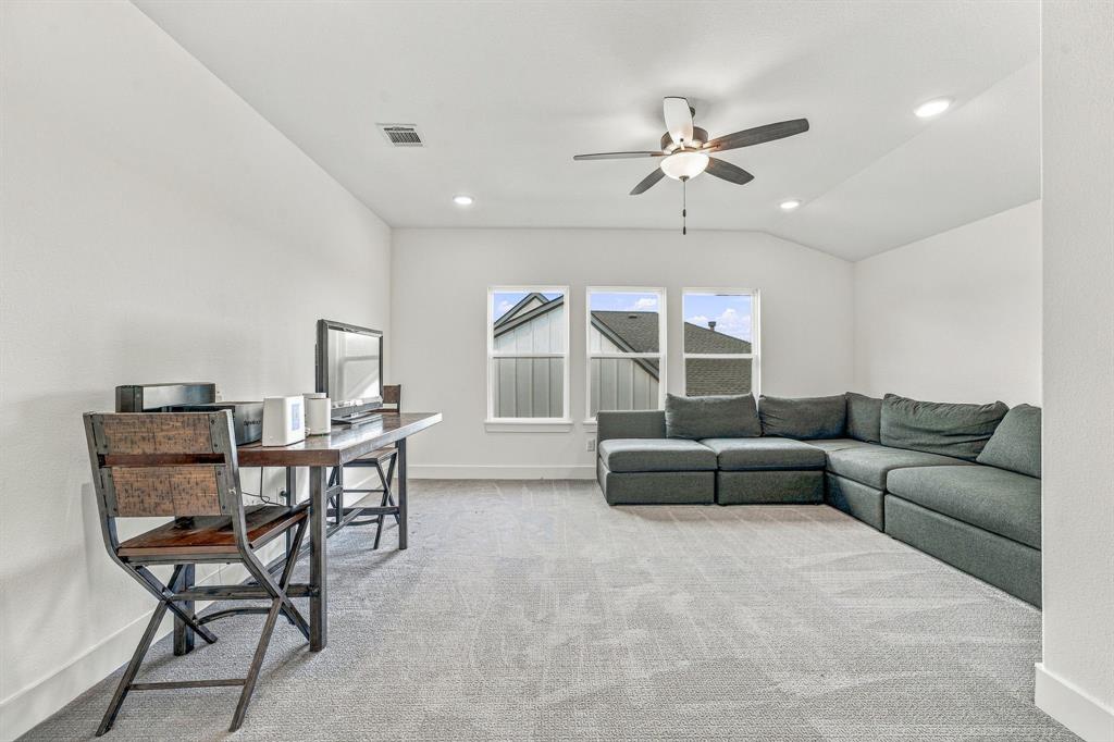 7112 Brancher Road Property Photo 24