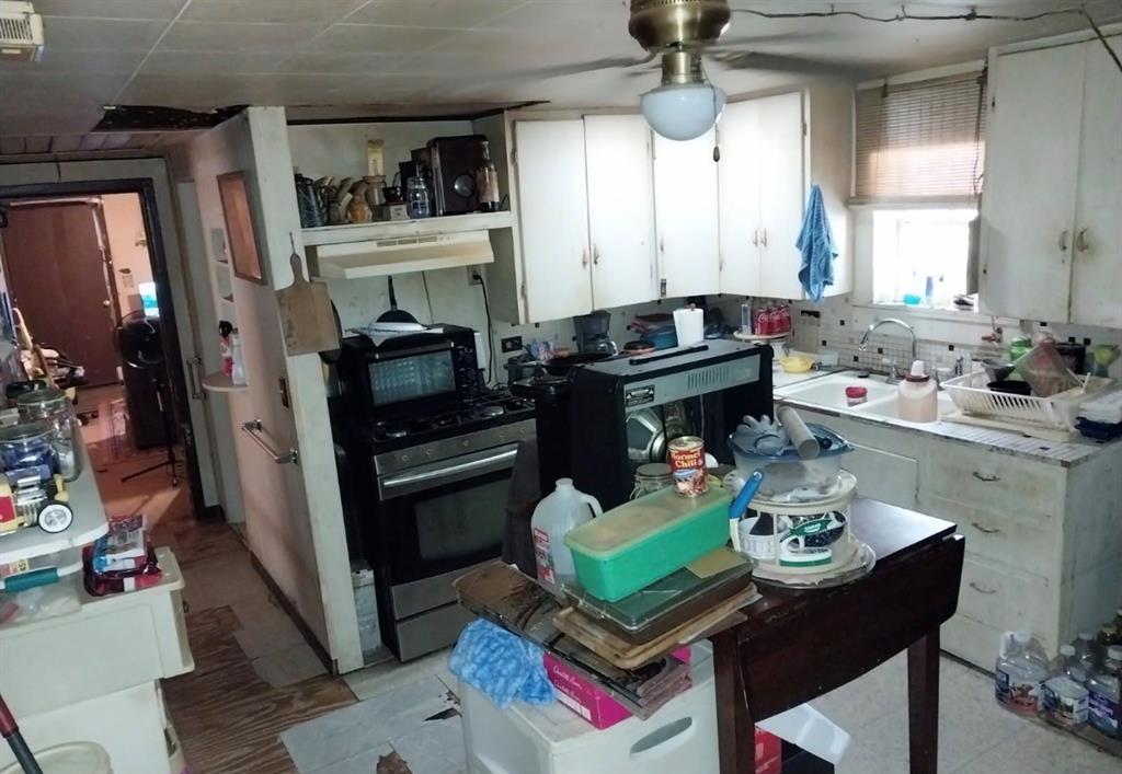 3330 Wilbanks Drive Property Photo 1