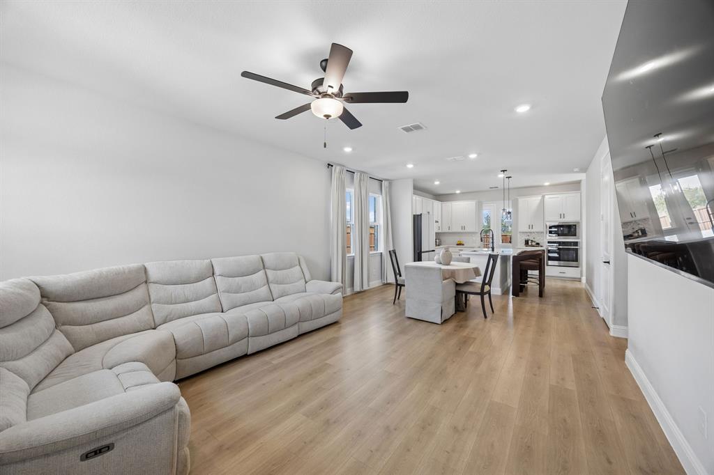 1201 Sideoats Mews Property Photo 5