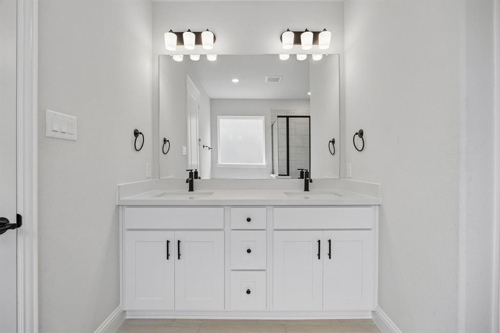 1201 Sideoats Mews Property Photo 10