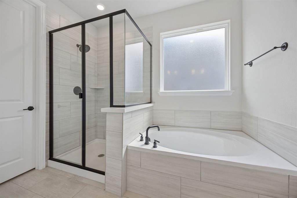 1201 Sideoats Mews Property Photo 11