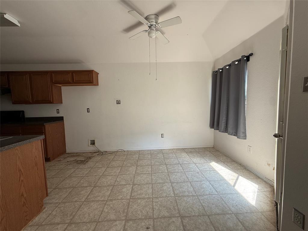 510 Meadowview Street Property Photo 7