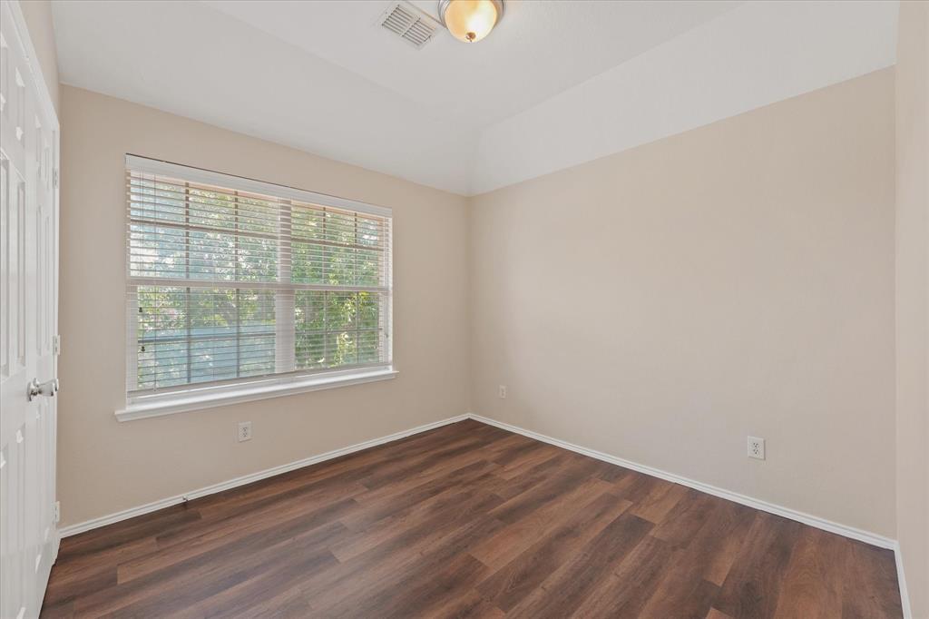 2040 Hanakoa Falls Drive Property Photo 13
