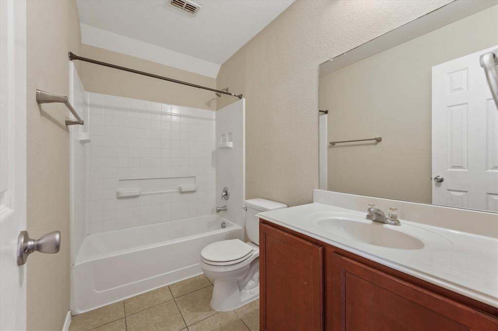 2040 Hanakoa Falls Drive Property Photo 14