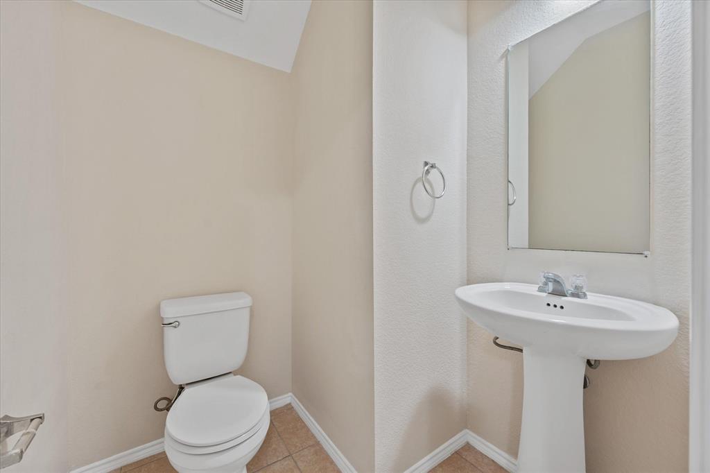 2040 Hanakoa Falls Drive Property Photo 23