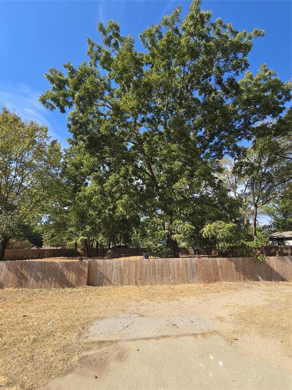 8019 Kiska Street Property Photo 8