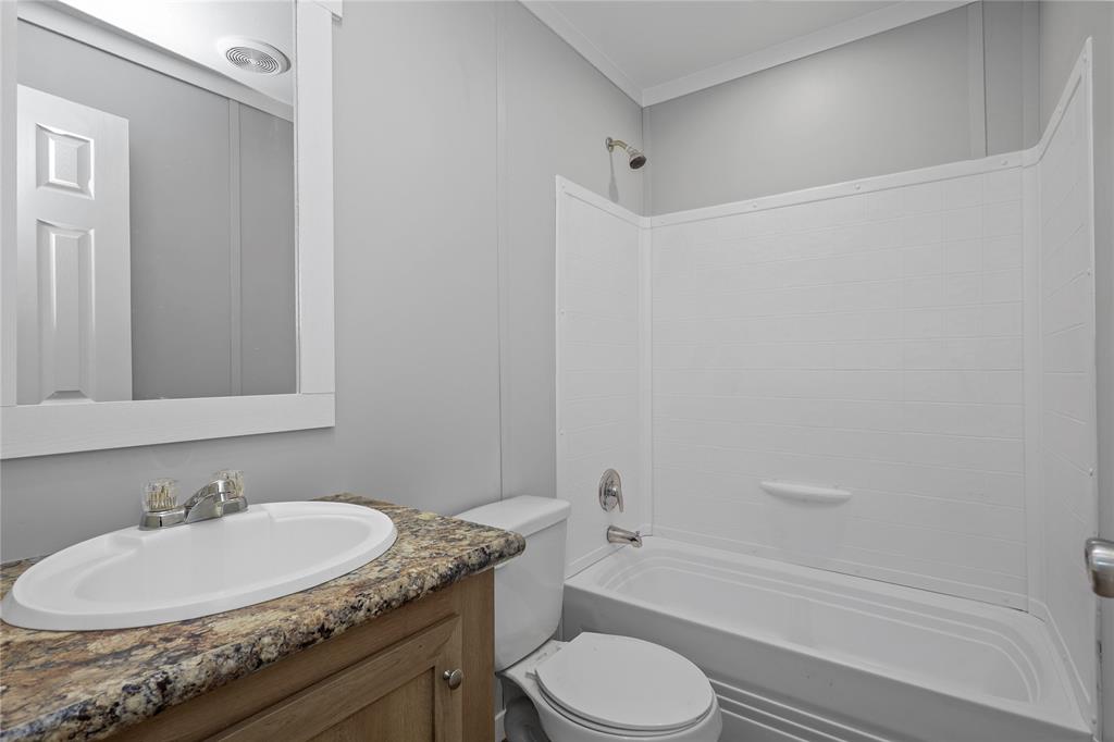 7983-b Us Highway 84 Property Photo 24