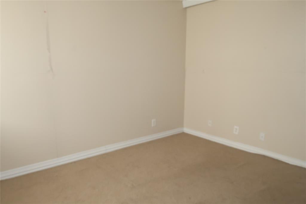 1712 Potter Lane Property Photo 6