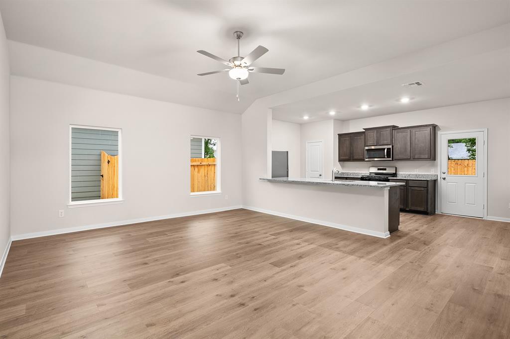 139 North Island Drive Property Photo 4