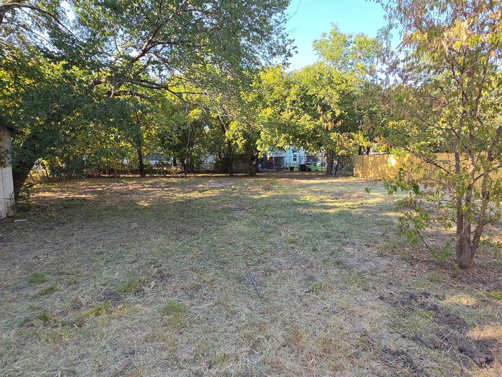 1013 E Tennie Property Photo 1