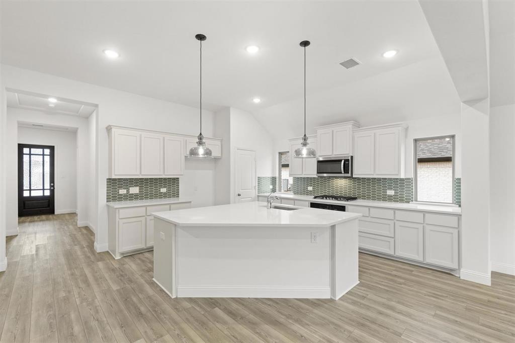 14526 Jemison Street Property Photo 4